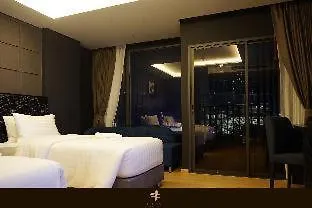 De Prime Rangnam Hotel 4*