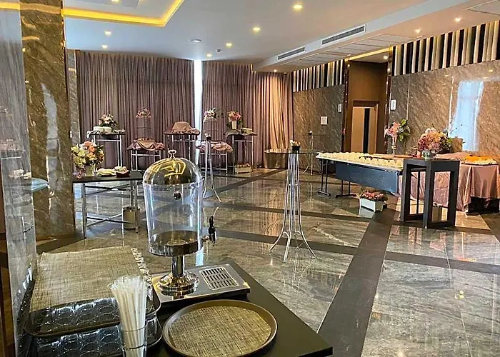 De Prime Rangnam Hotel